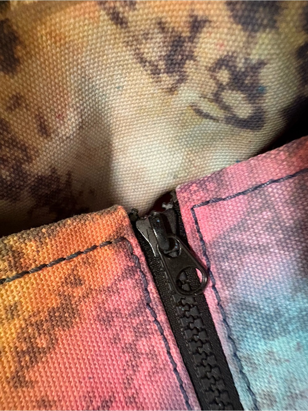 Large Marc Jacobs “Marbled Rainbow” 🌈 THE TOTE BAG w/Gold Leaf Lettering - Picture 9 of 12